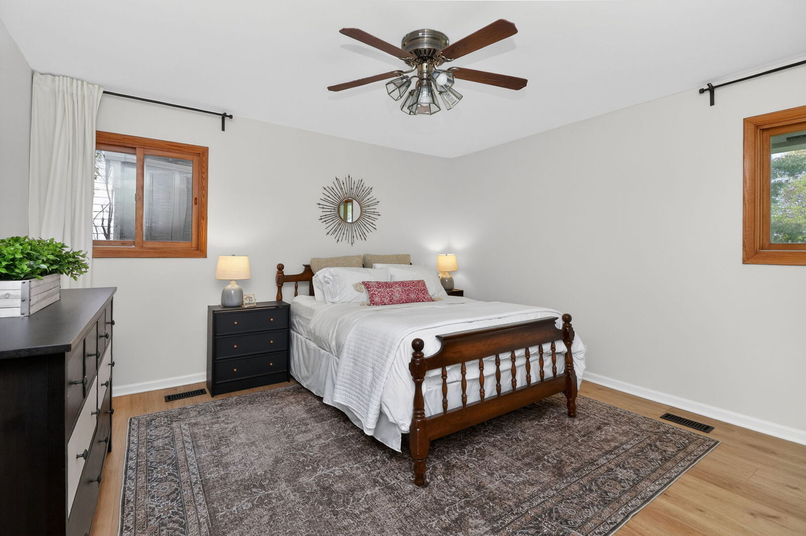 6812 Woodridge Drive, Woodridge, IL 60517