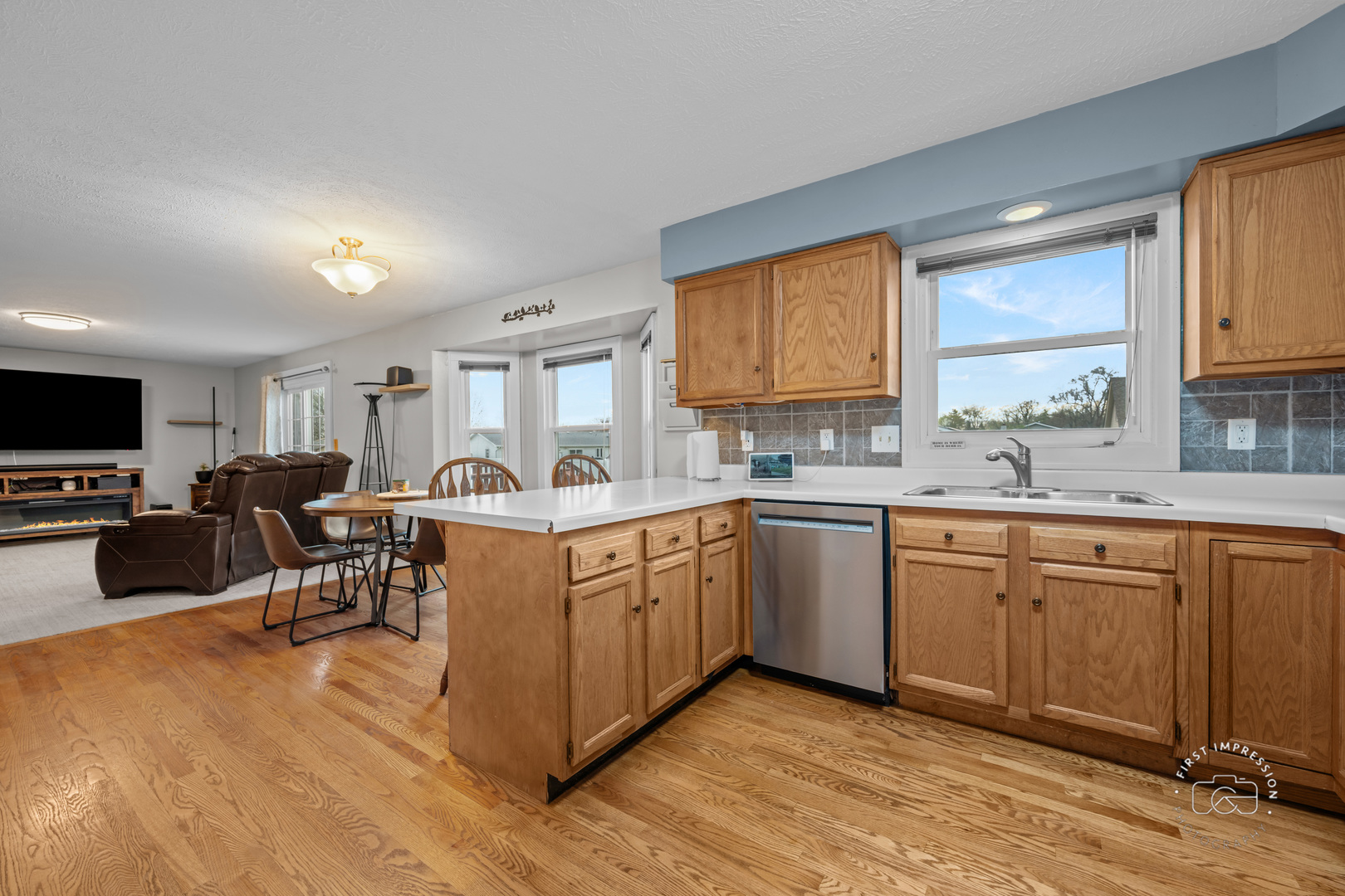 52 N Hickory Street, Cortland, IL 60112