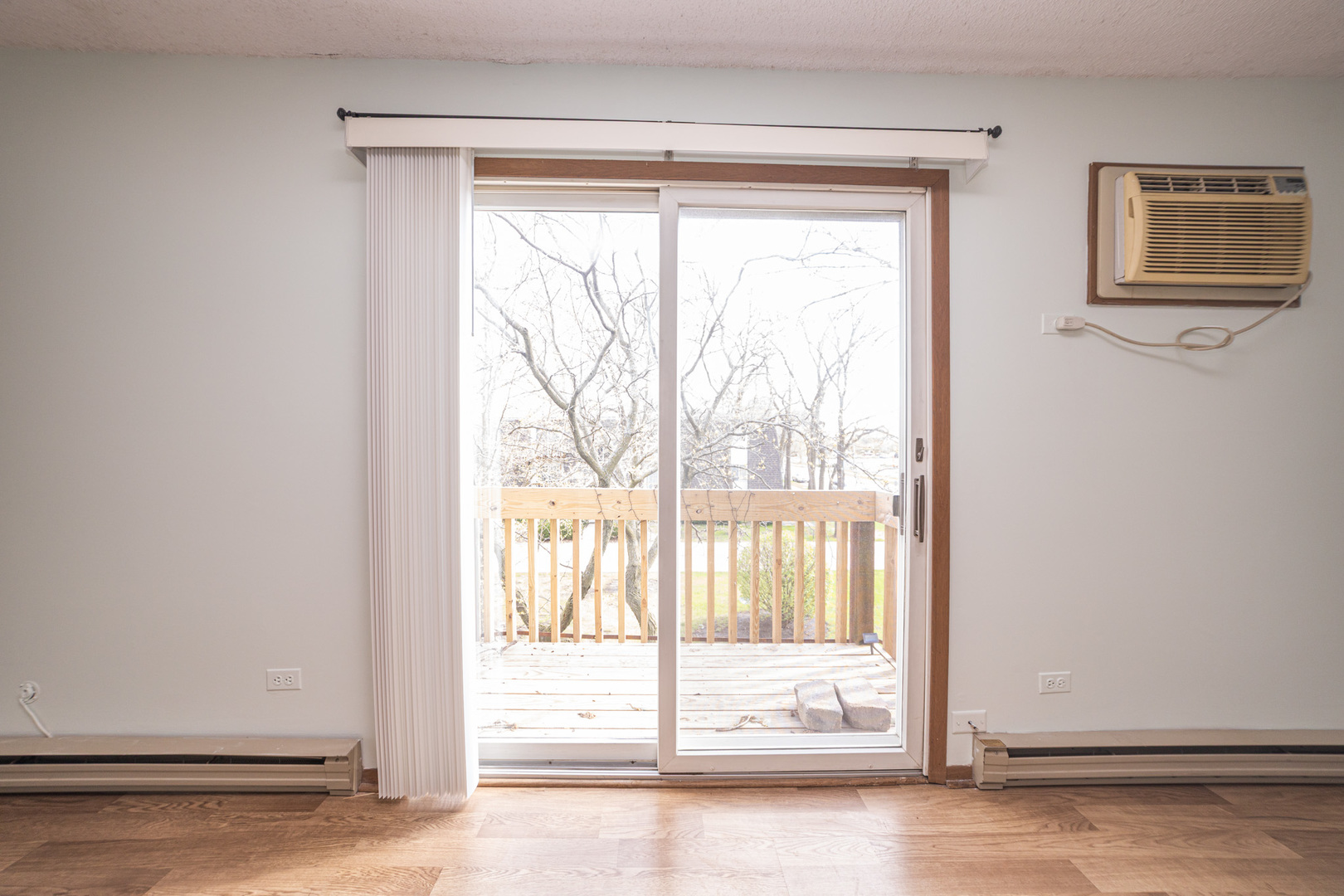 218 Madison Street #3D, Joliet, IL 60435