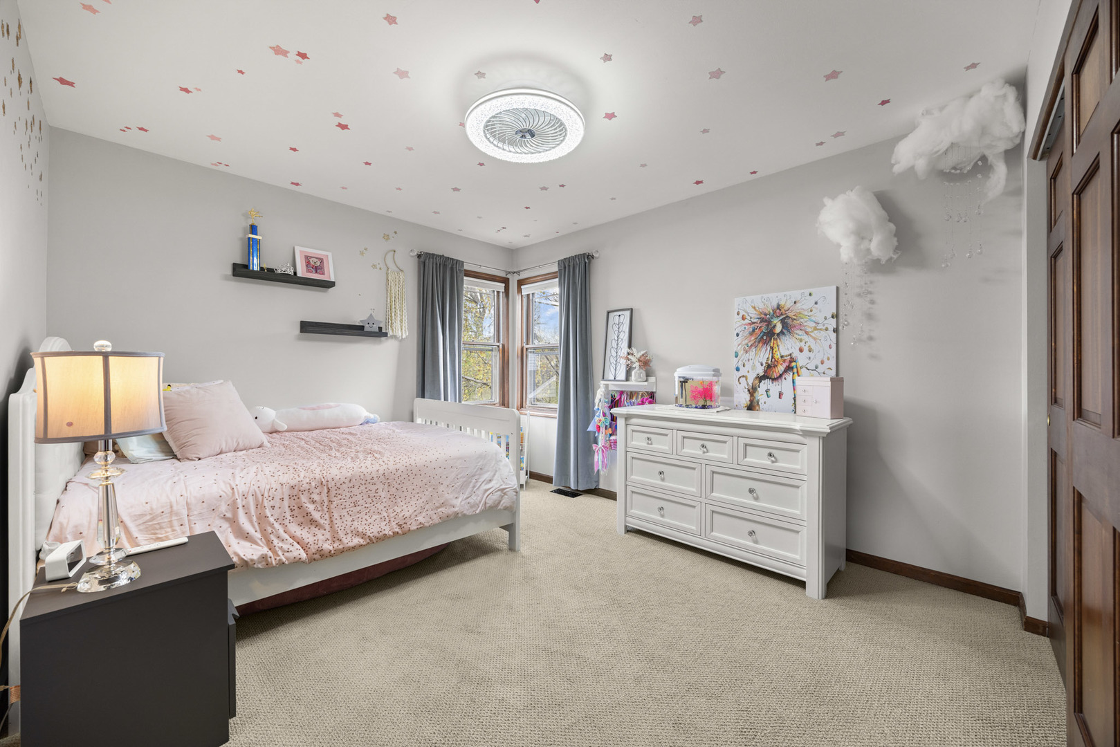 547 Newberry Drive, Elk Grove Village, IL 60007