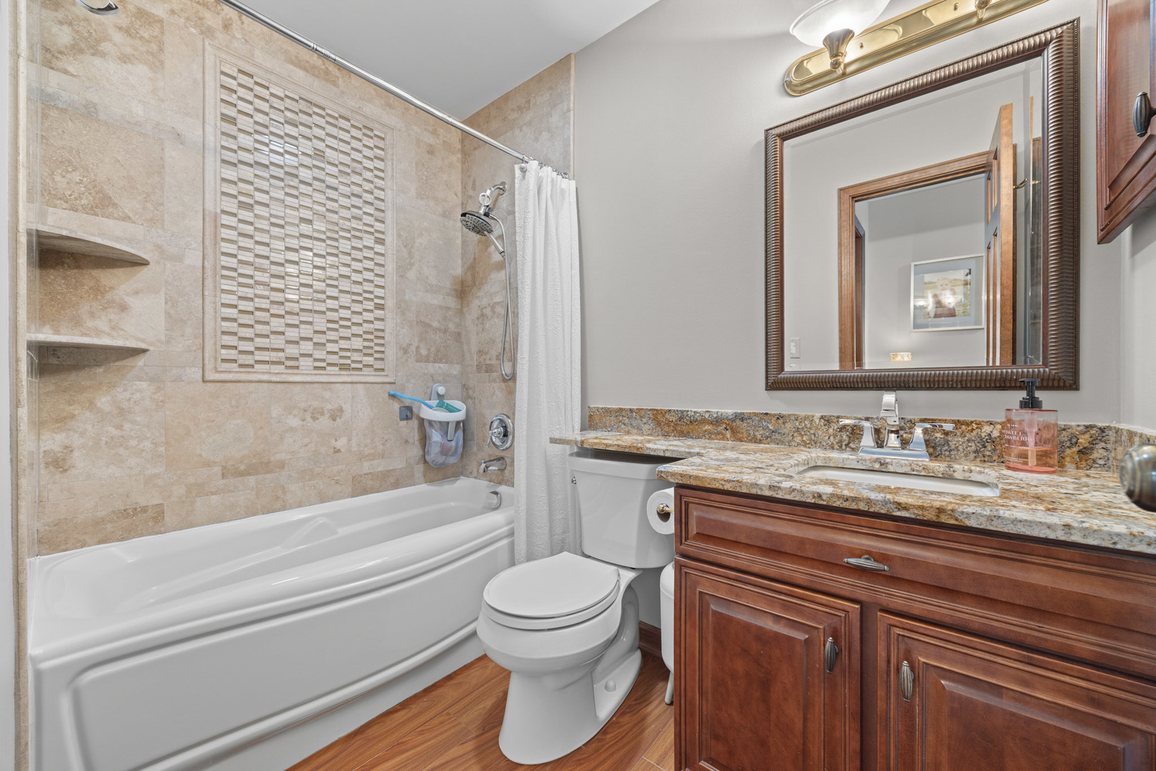 547 Newberry Drive, Elk Grove Village, IL 60007