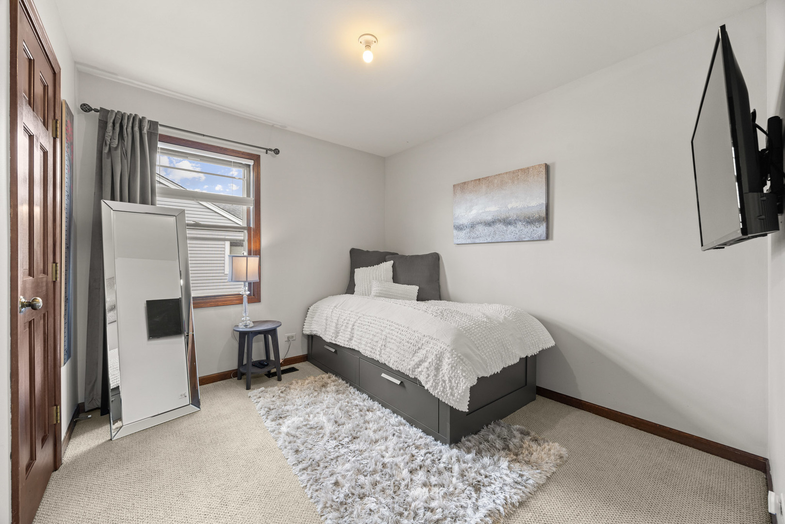 547 Newberry Drive, Elk Grove Village, IL 60007