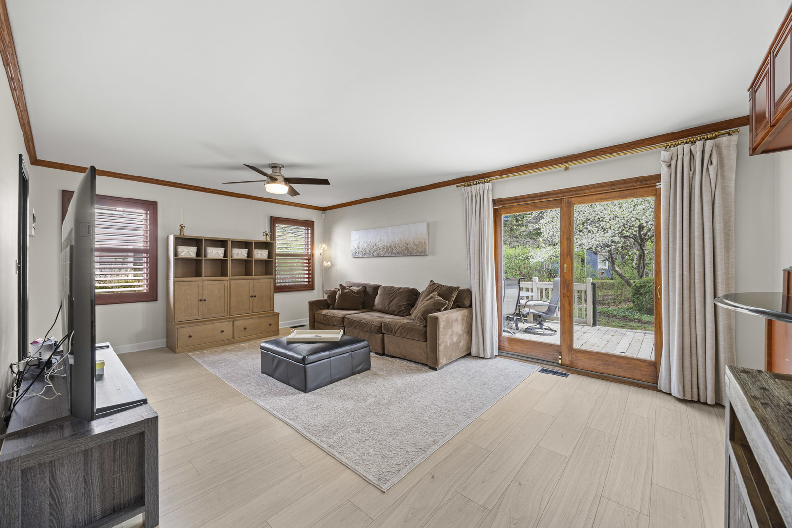 547 Newberry Drive, Elk Grove Village, IL 60007