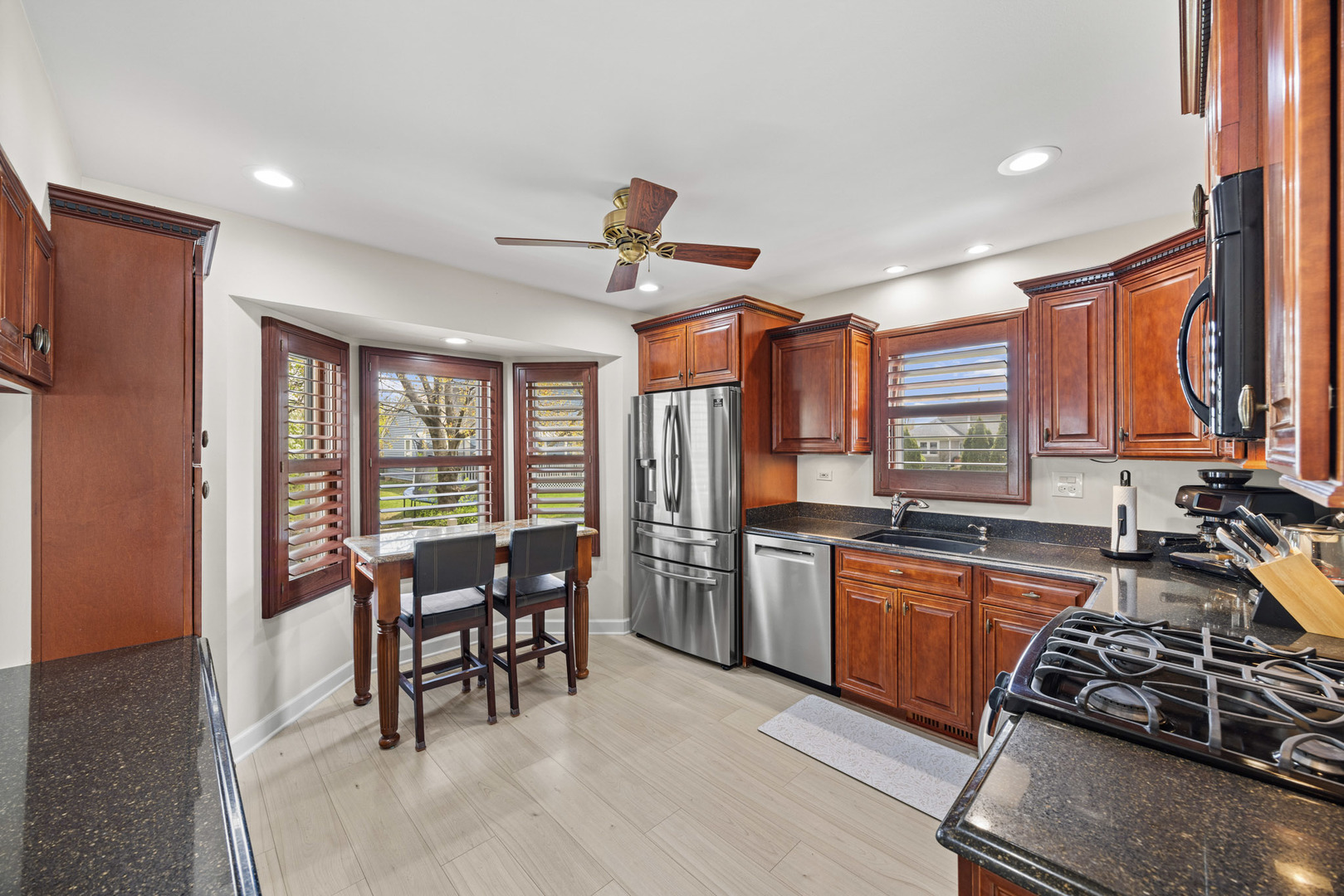 547 Newberry Drive, Elk Grove Village, IL 60007