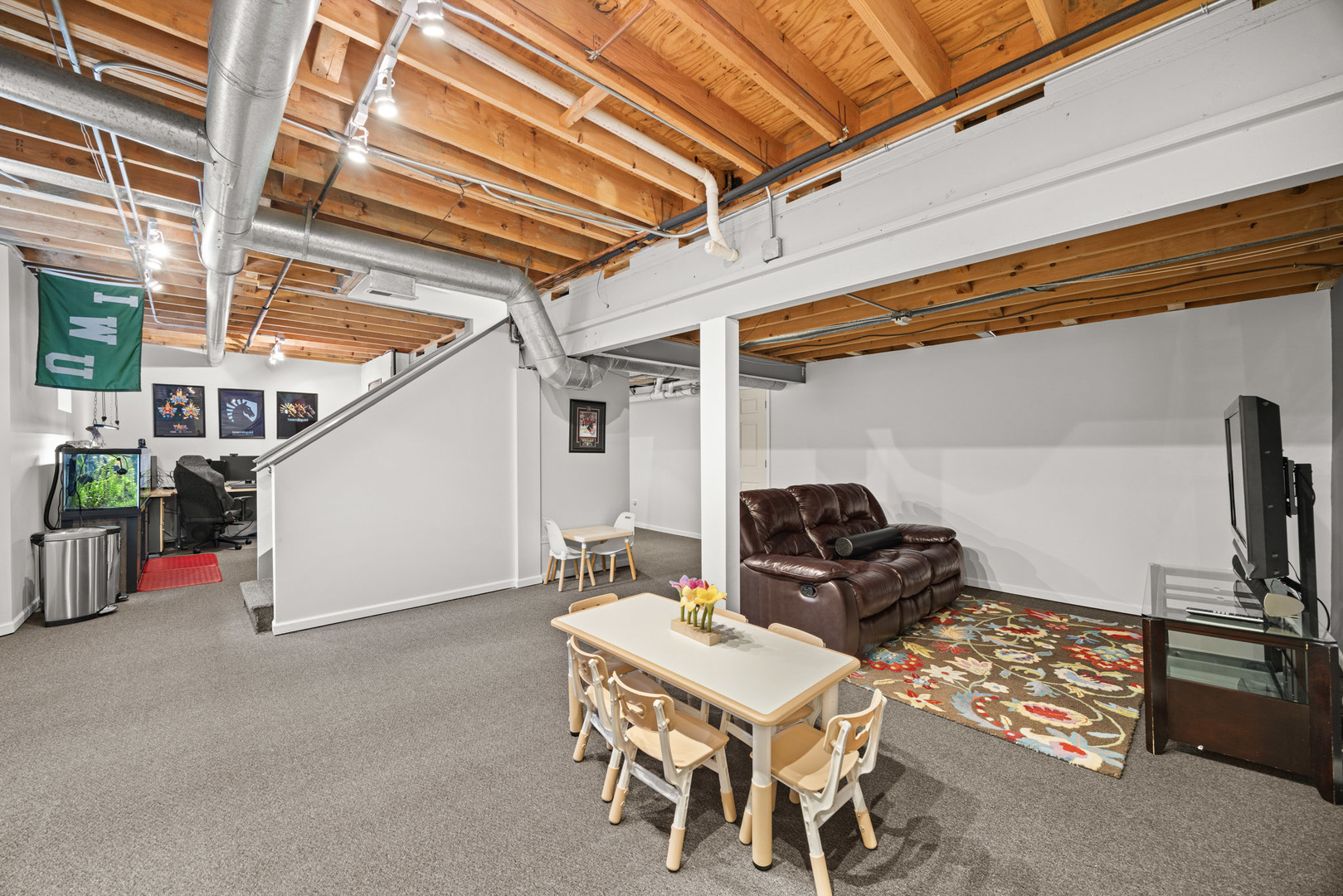 547 Newberry Drive, Elk Grove Village, IL 60007