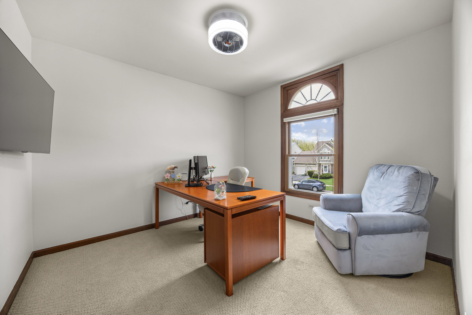 547 Newberry Drive, Elk Grove Village, IL 60007