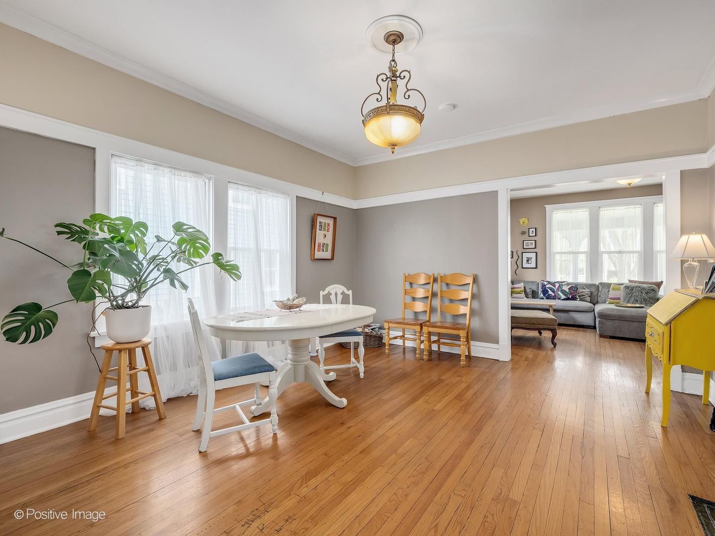 24 N Kensington Avenue, La Grange, IL 60525