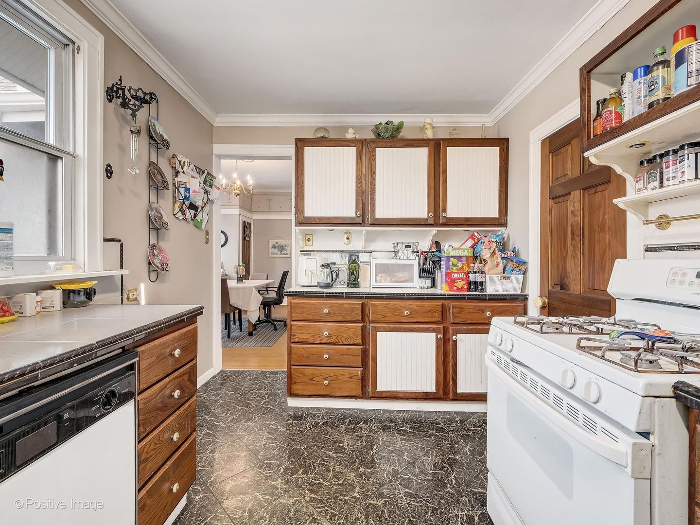 24 N Kensington Avenue, La Grange, IL 60525