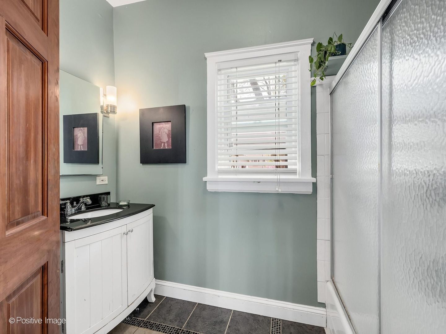 24 N Kensington Avenue, La Grange, IL 60525