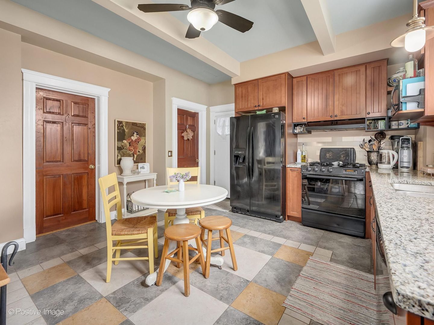 24 N Kensington Avenue, La Grange, IL 60525