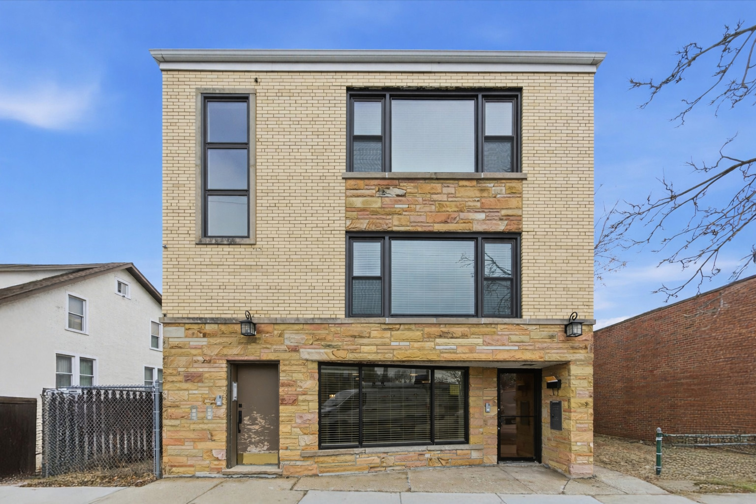 5915 N Milwaukee Avenue #G, Chicago, IL 60646