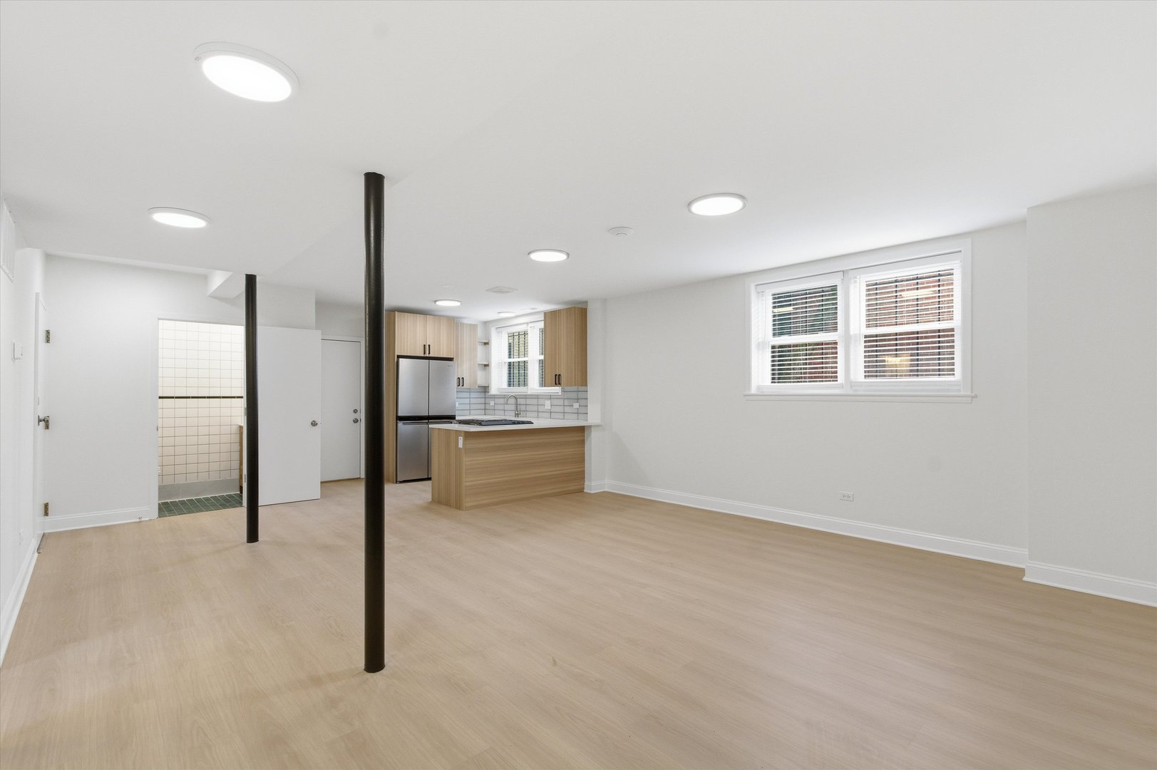 5915 N Milwaukee Avenue #G, Chicago, IL 60646