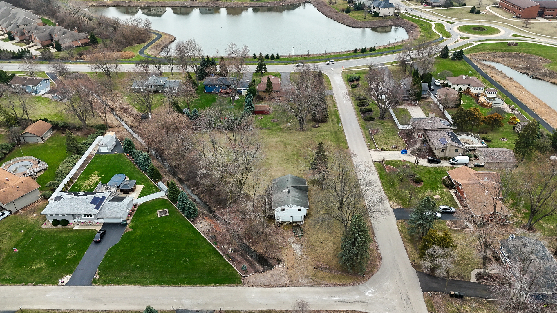 10135 Sunridge Drive, Naperville, IL 60564