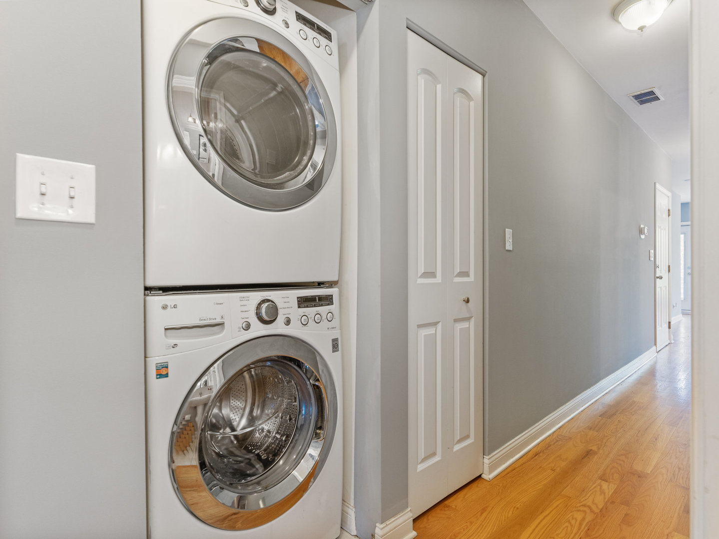 1617 N Artesian Avenue #2N, Chicago, IL 60647