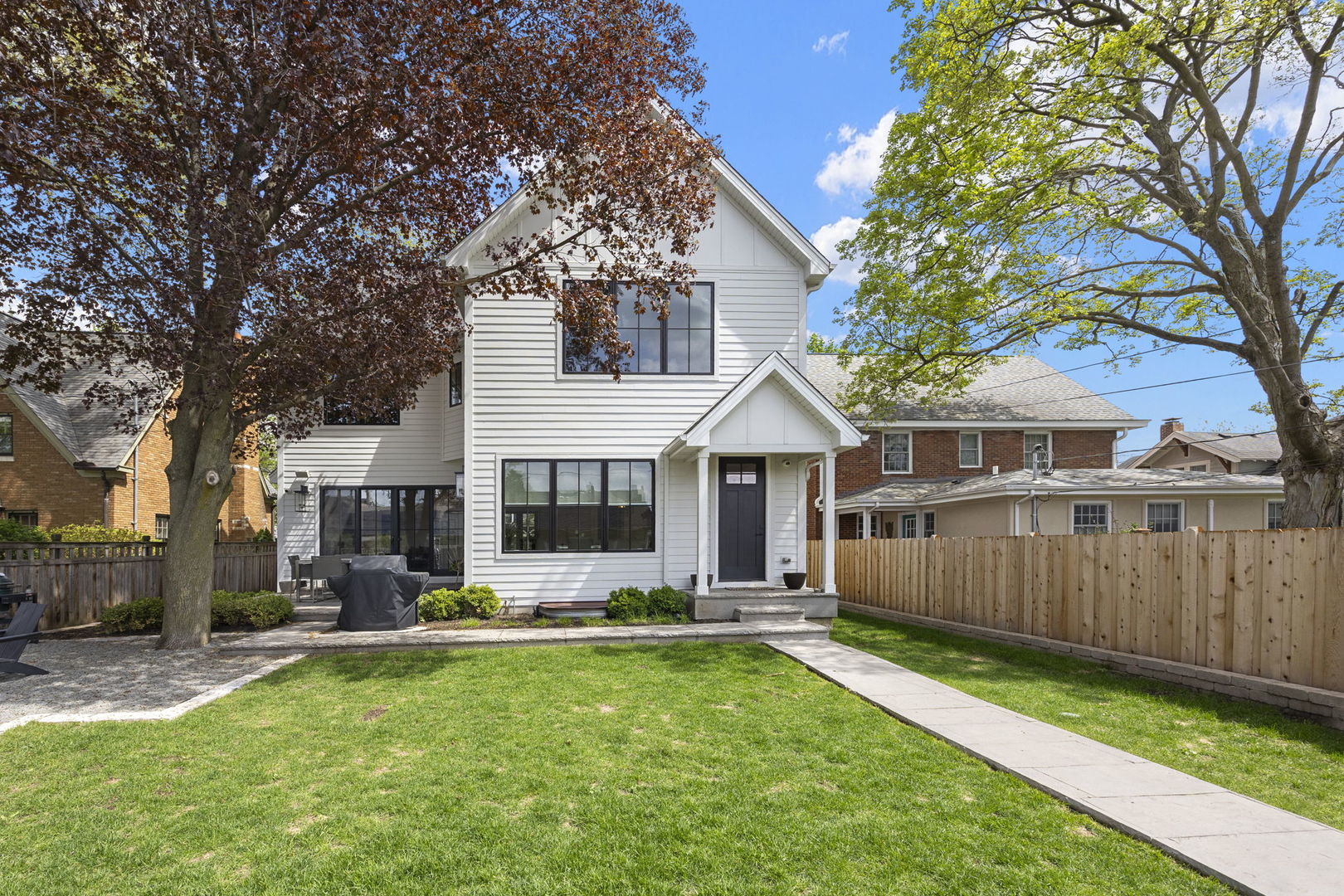 121 N Julian Street, Naperville, IL 60540