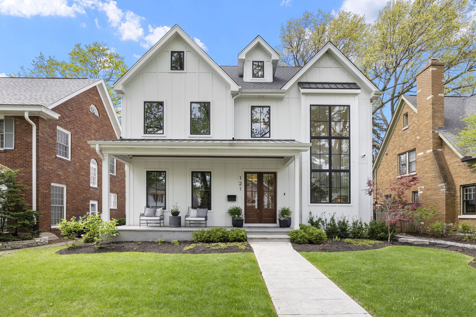 121 N Julian Street, Naperville, IL 60540