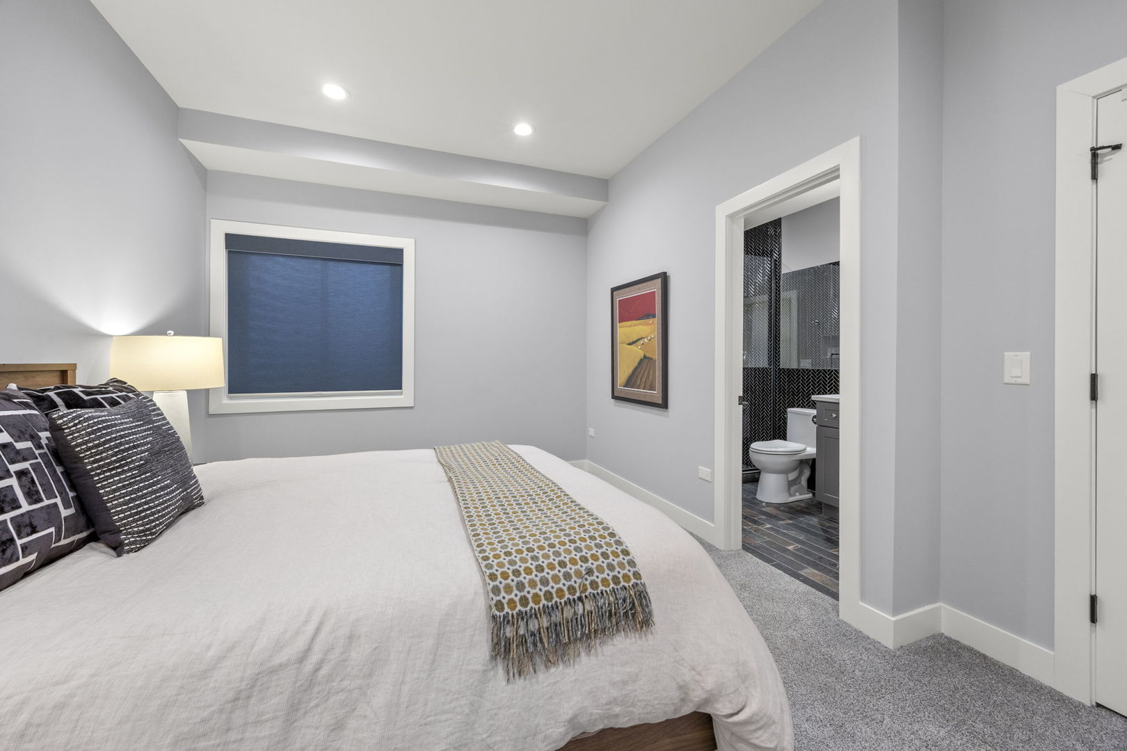 121 N Julian Street, Naperville, IL 60540