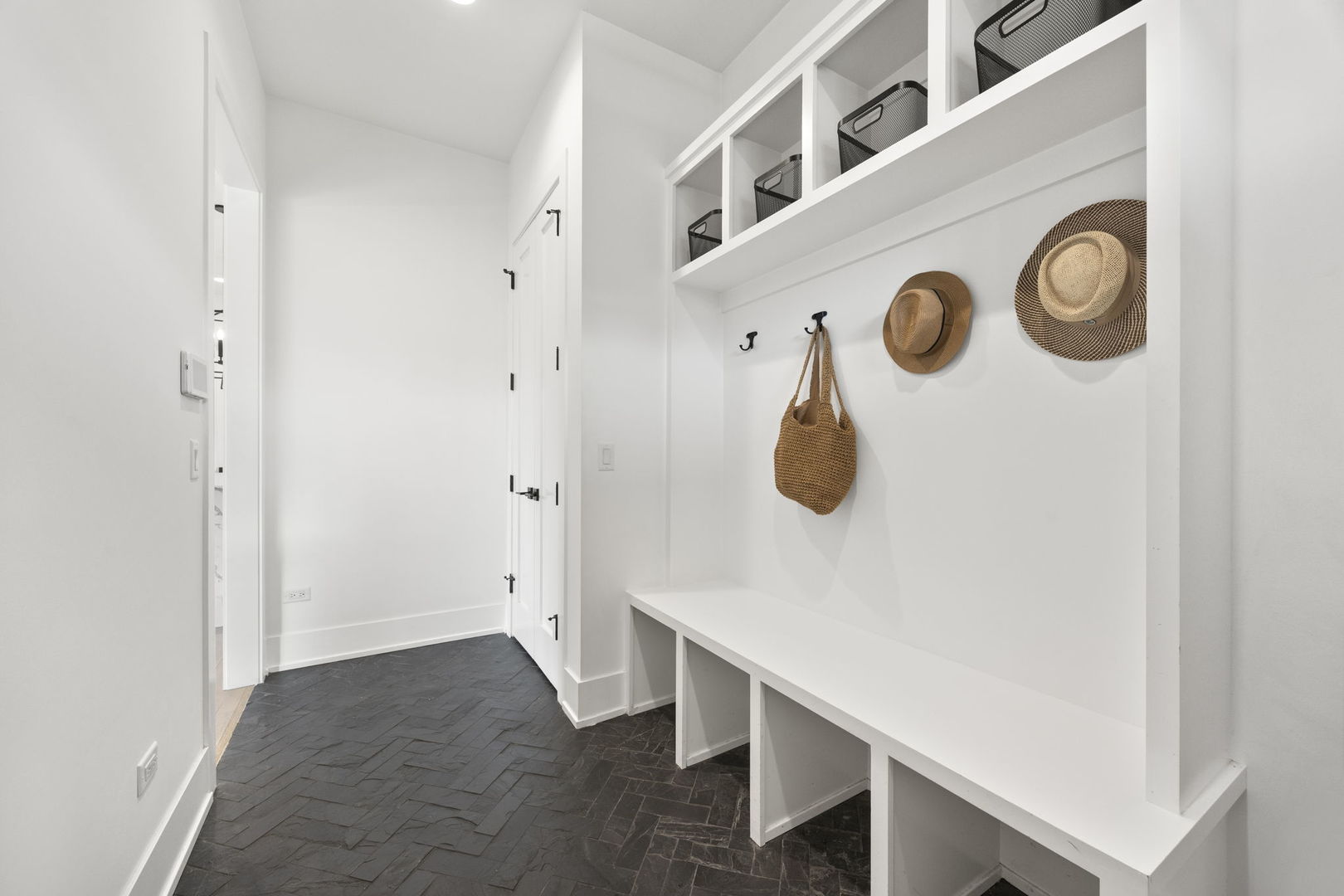 121 N Julian Street, Naperville, IL 60540