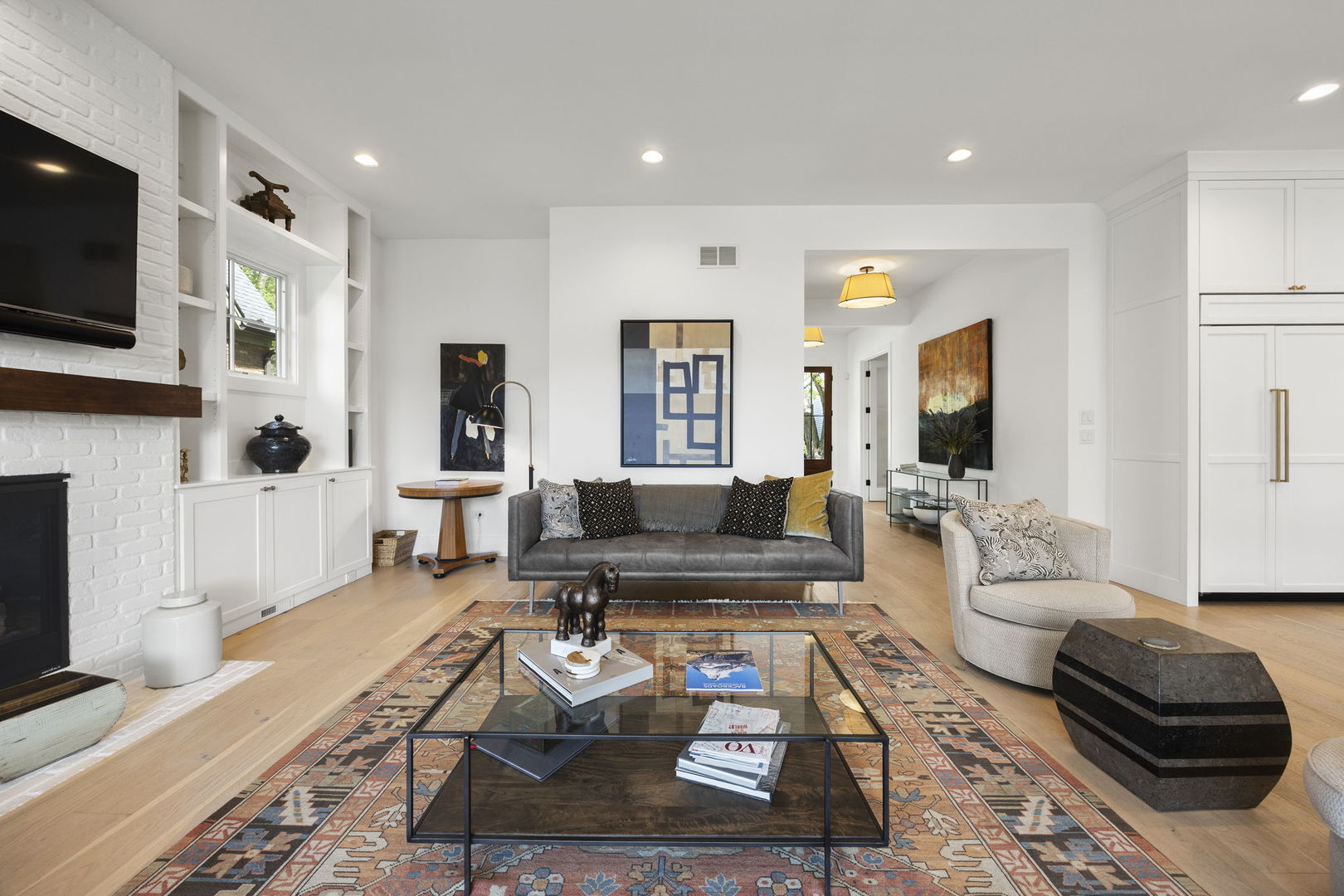 121 N Julian Street, Naperville, IL 60540