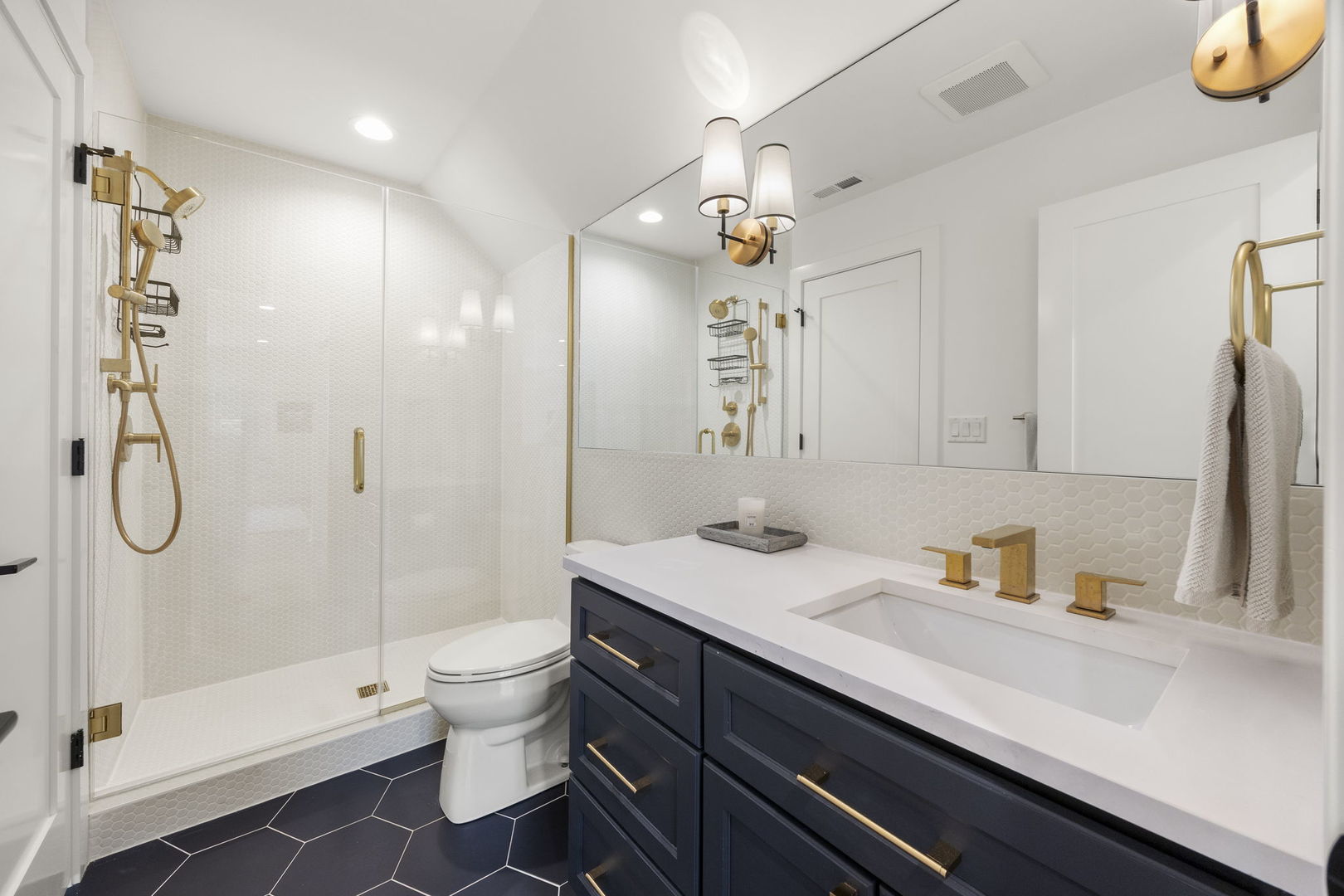 121 N Julian Street, Naperville, IL 60540