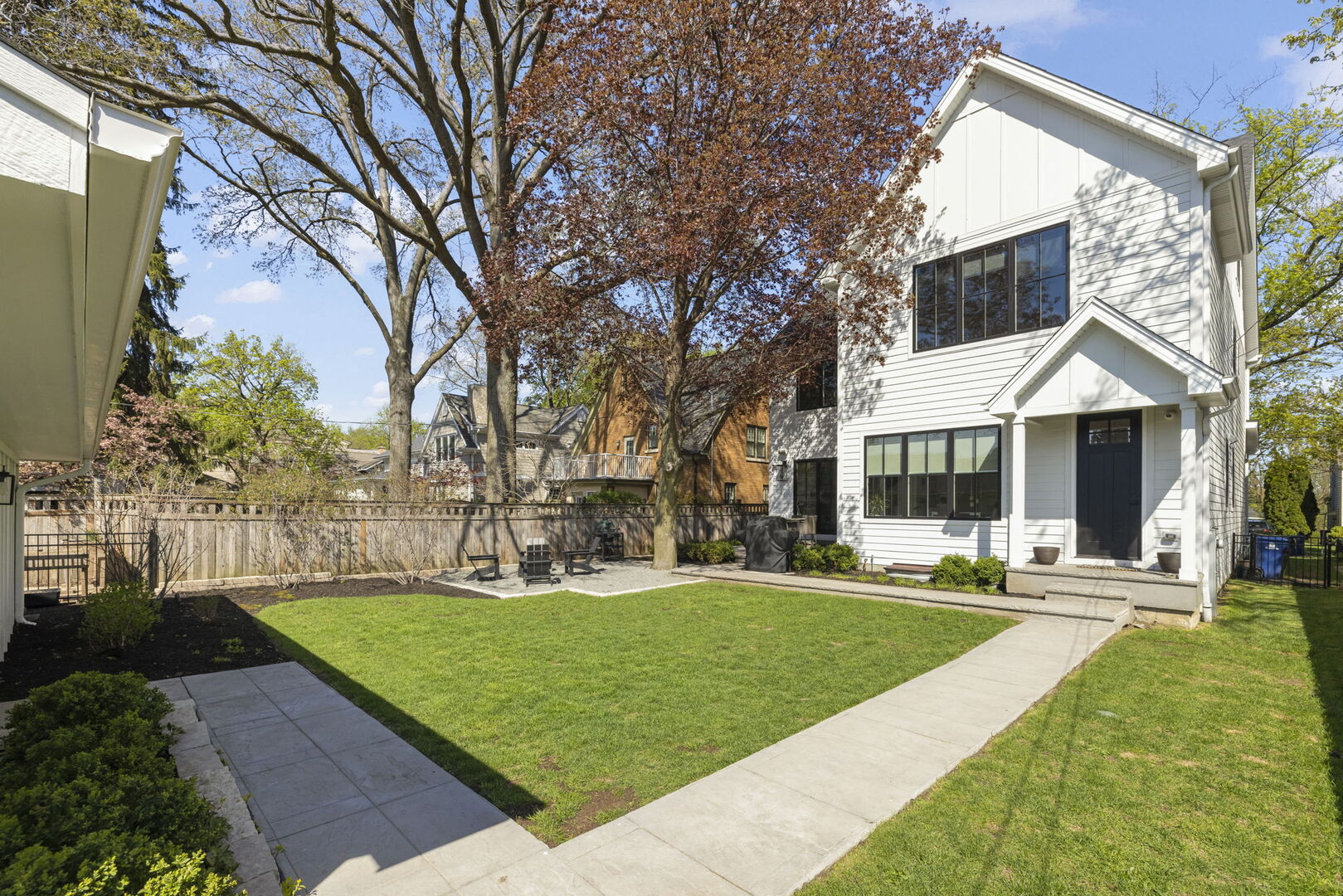 121 N Julian Street, Naperville, IL 60540