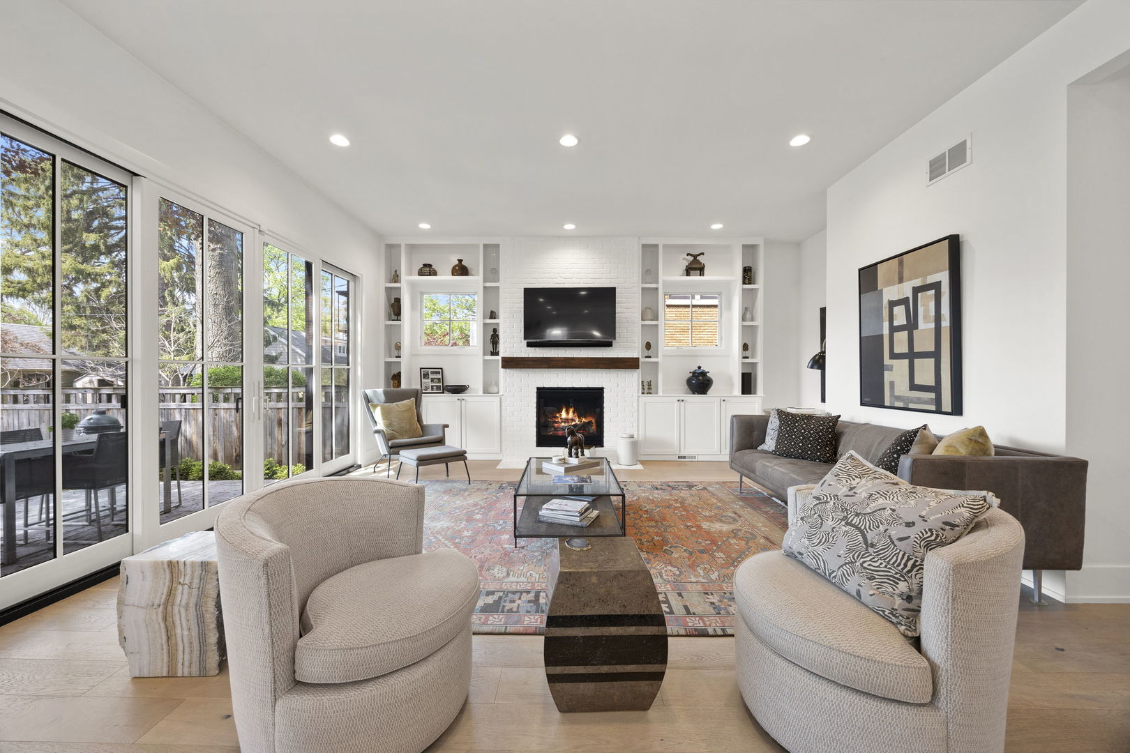 121 N Julian Street, Naperville, IL 60540