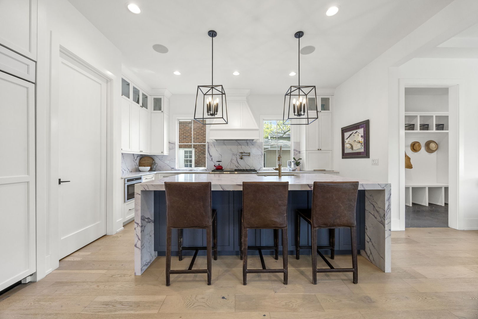 121 N Julian Street, Naperville, IL 60540