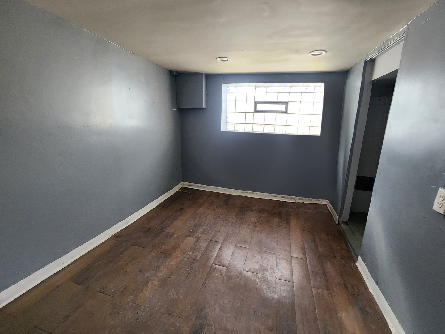 8253 S Throop Street, Chicago, IL 60620