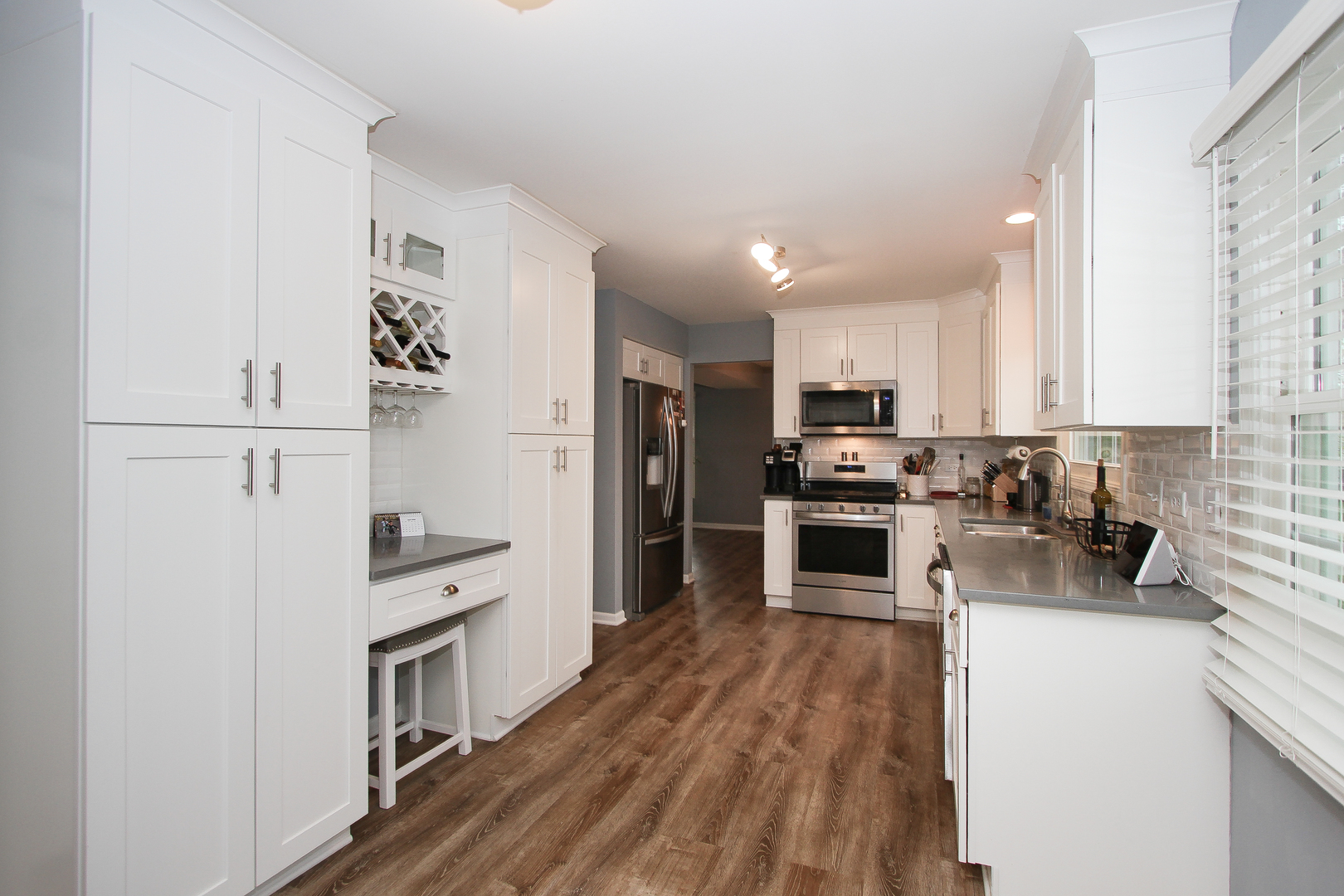 697 GARDENIA Lane, Bartlett, IL 60103