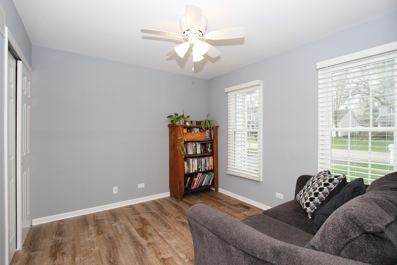 697 GARDENIA Lane, Bartlett, IL 60103