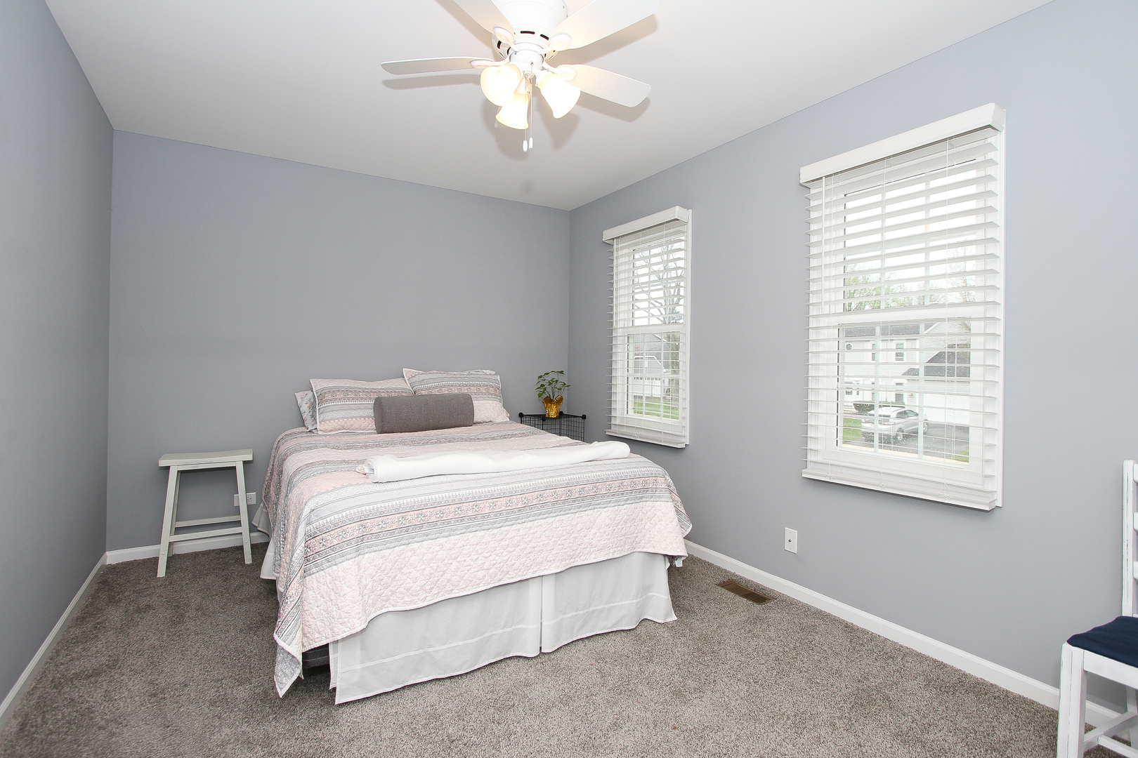 697 GARDENIA Lane, Bartlett, IL 60103