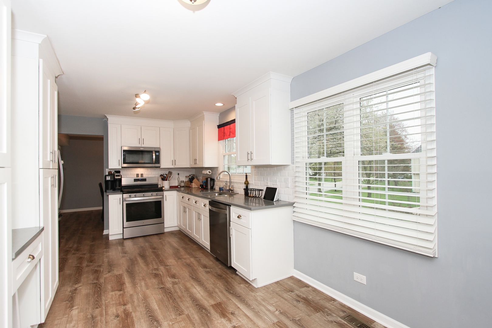 697 GARDENIA Lane, Bartlett, IL 60103