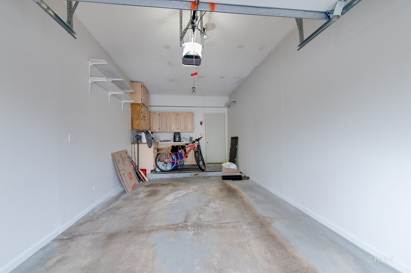 223 Glen Ridge Lane #1B, Bloomingdale, IL 60108