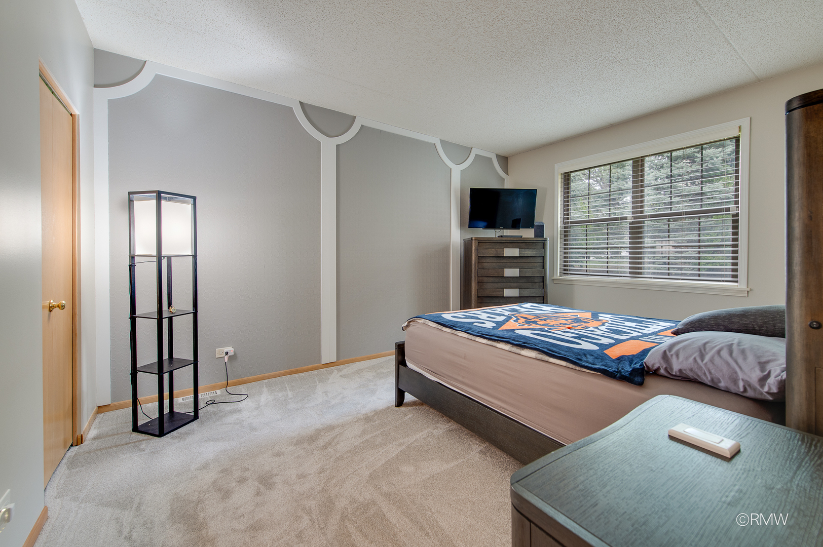 223 Glen Ridge Lane #1B, Bloomingdale, IL 60108