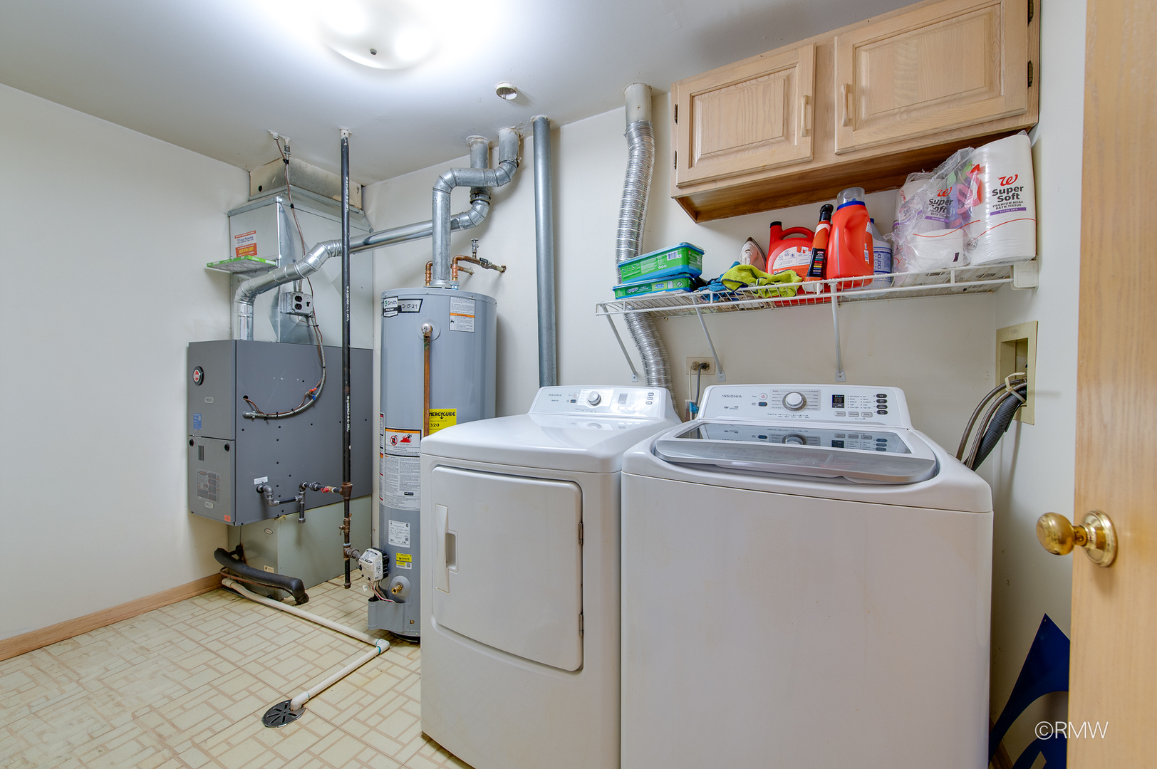 223 Glen Ridge Lane #1B, Bloomingdale, IL 60108