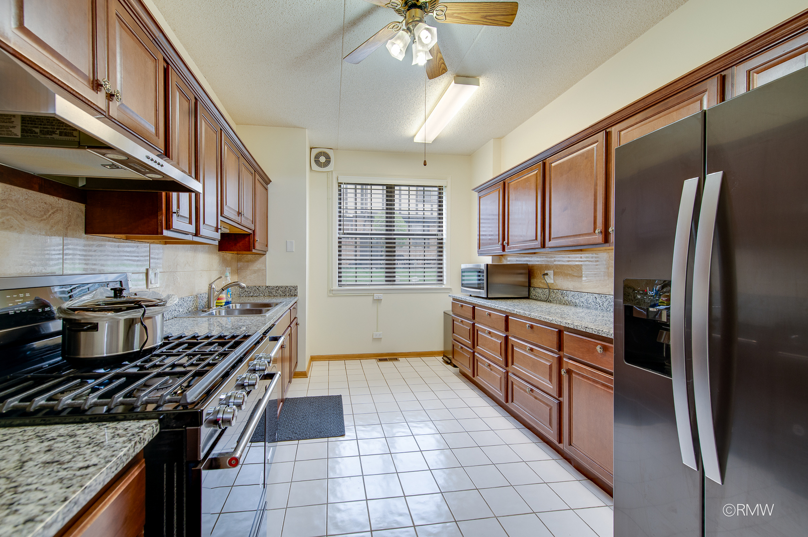 223 Glen Ridge Lane #1B, Bloomingdale, IL 60108