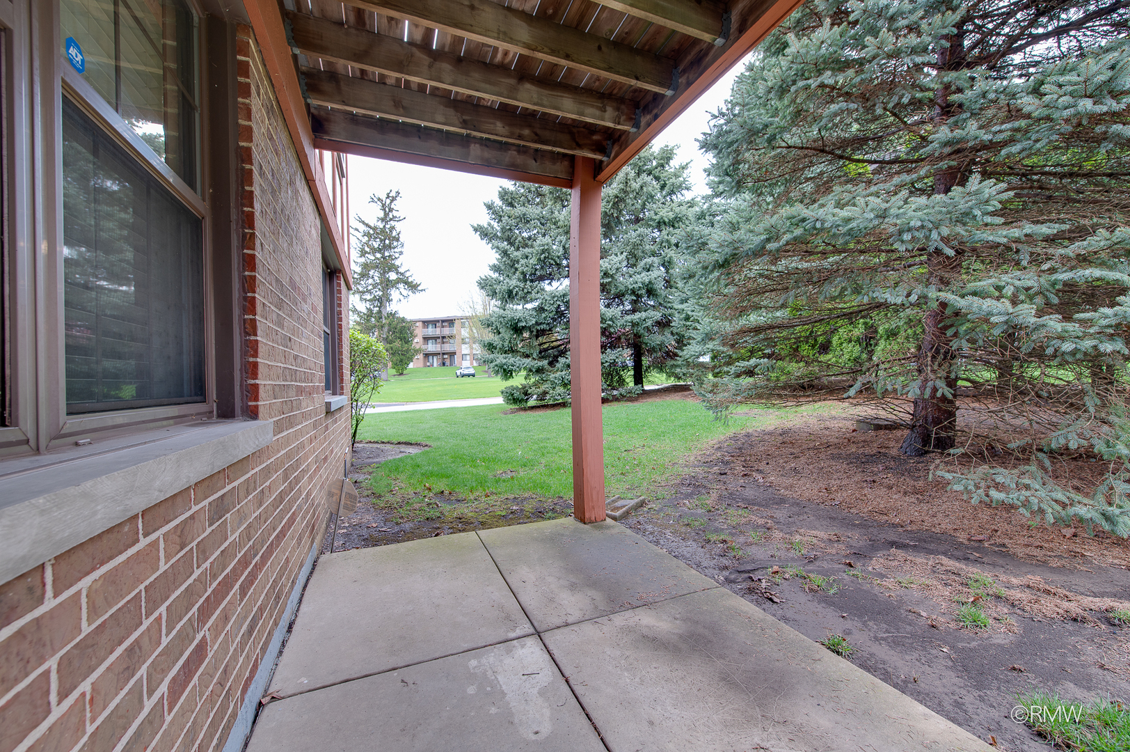 223 Glen Ridge Lane #1B, Bloomingdale, IL 60108