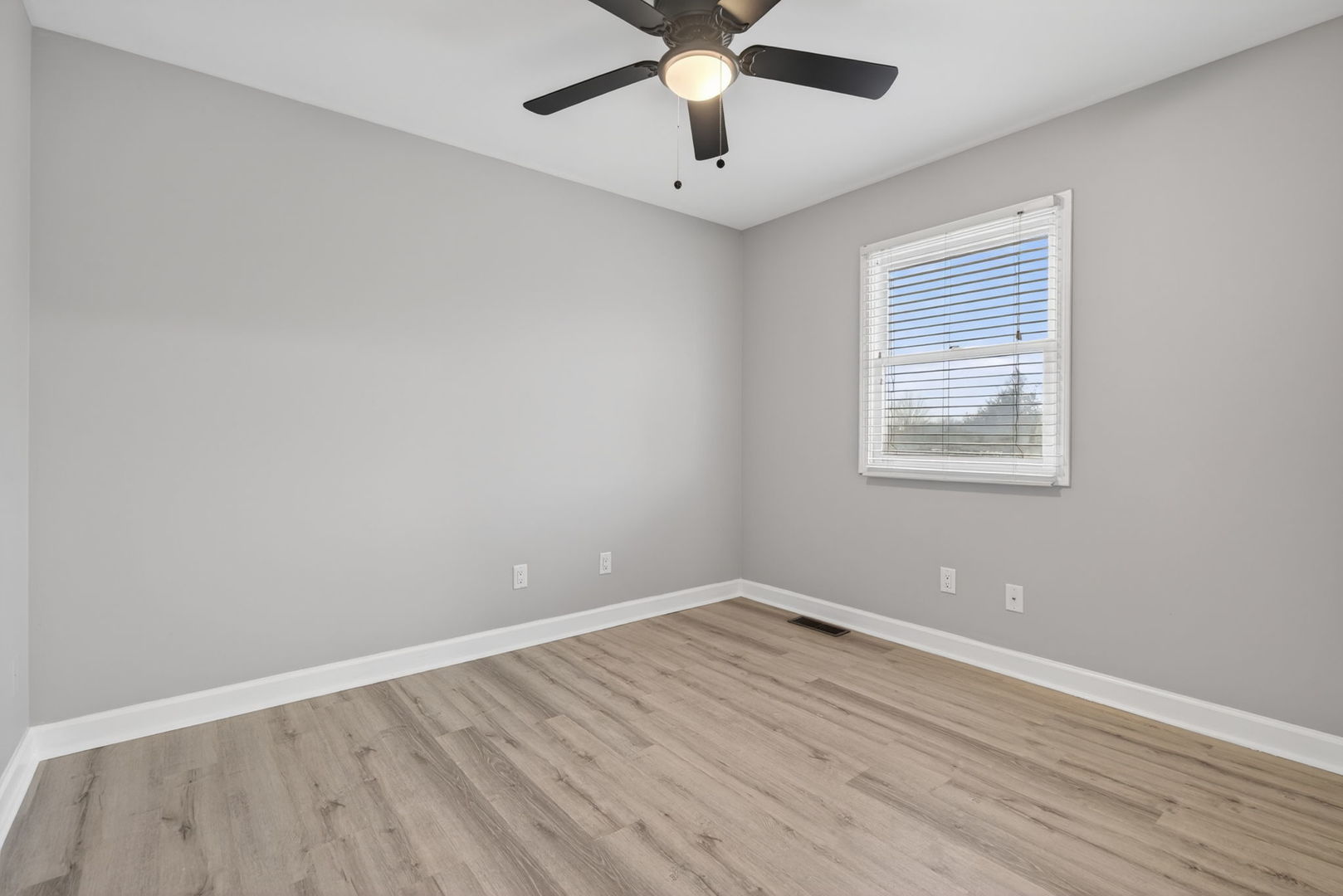 115 Colonial Parkway #C, Yorkville, IL 60560