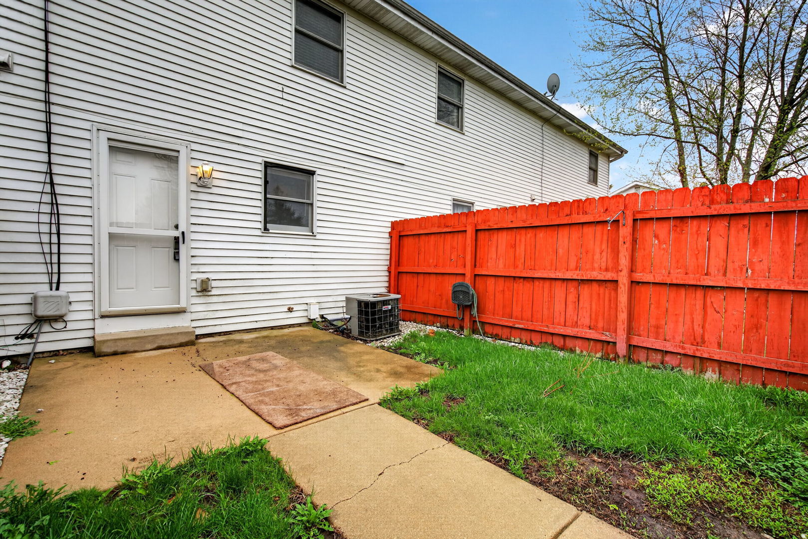 115 Colonial Parkway #C, Yorkville, IL 60560