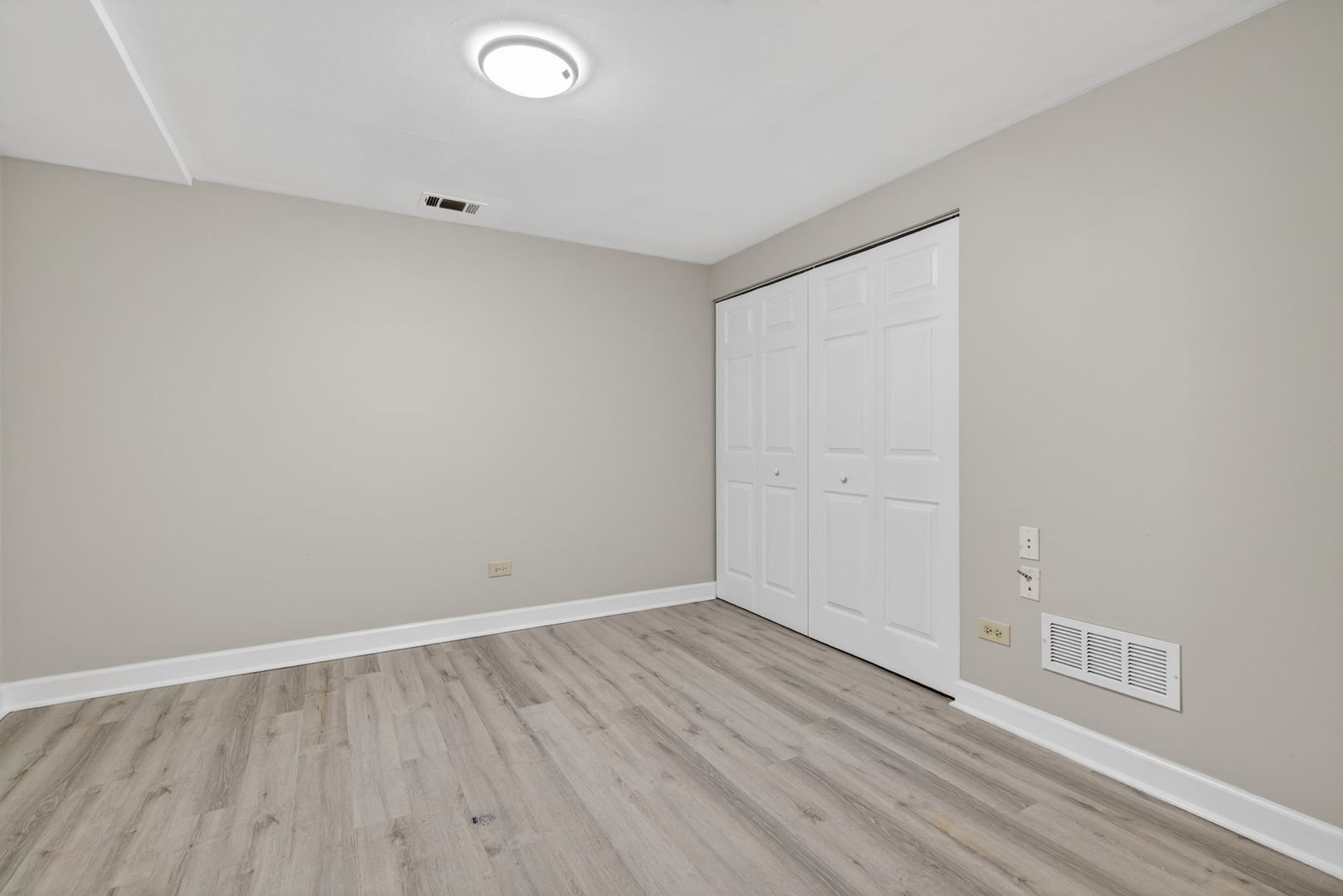 115 Colonial Parkway #C, Yorkville, IL 60560