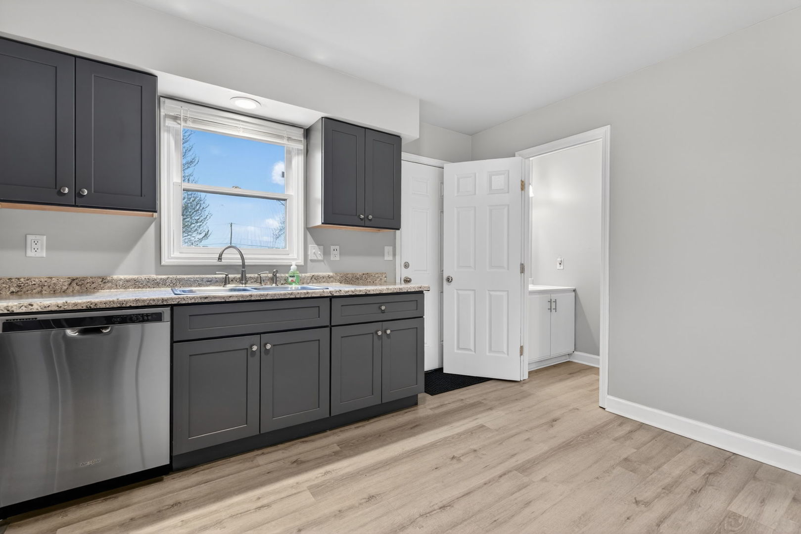 115 Colonial Parkway #C, Yorkville, IL 60560