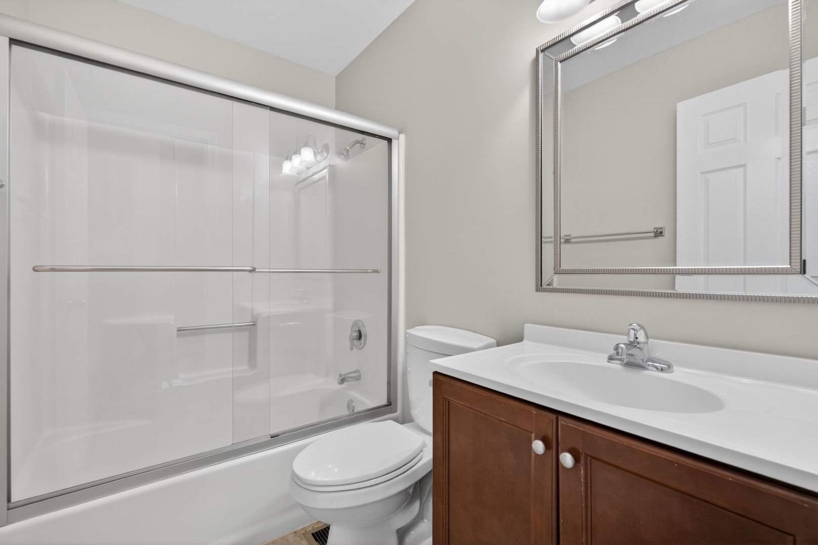 115 Colonial Parkway #C, Yorkville, IL 60560