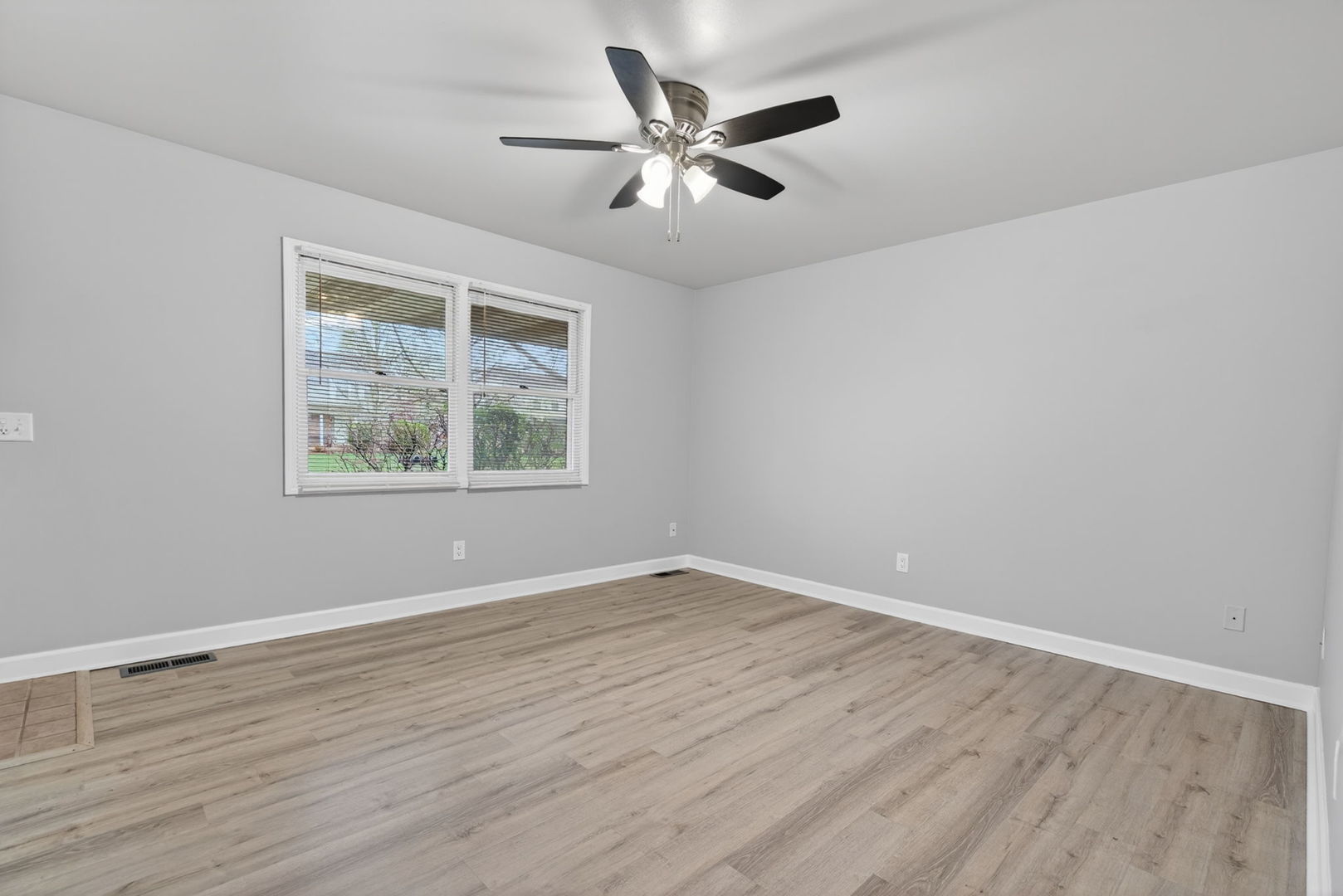 115 Colonial Parkway #C, Yorkville, IL 60560