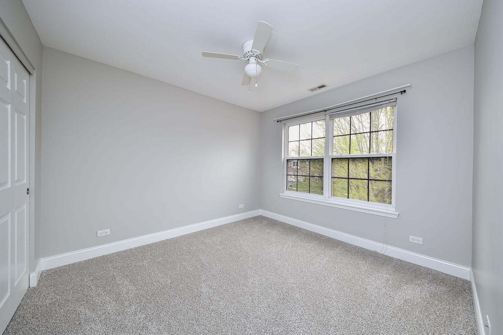 2382 Shiloh Drive, Aurora, IL 60503