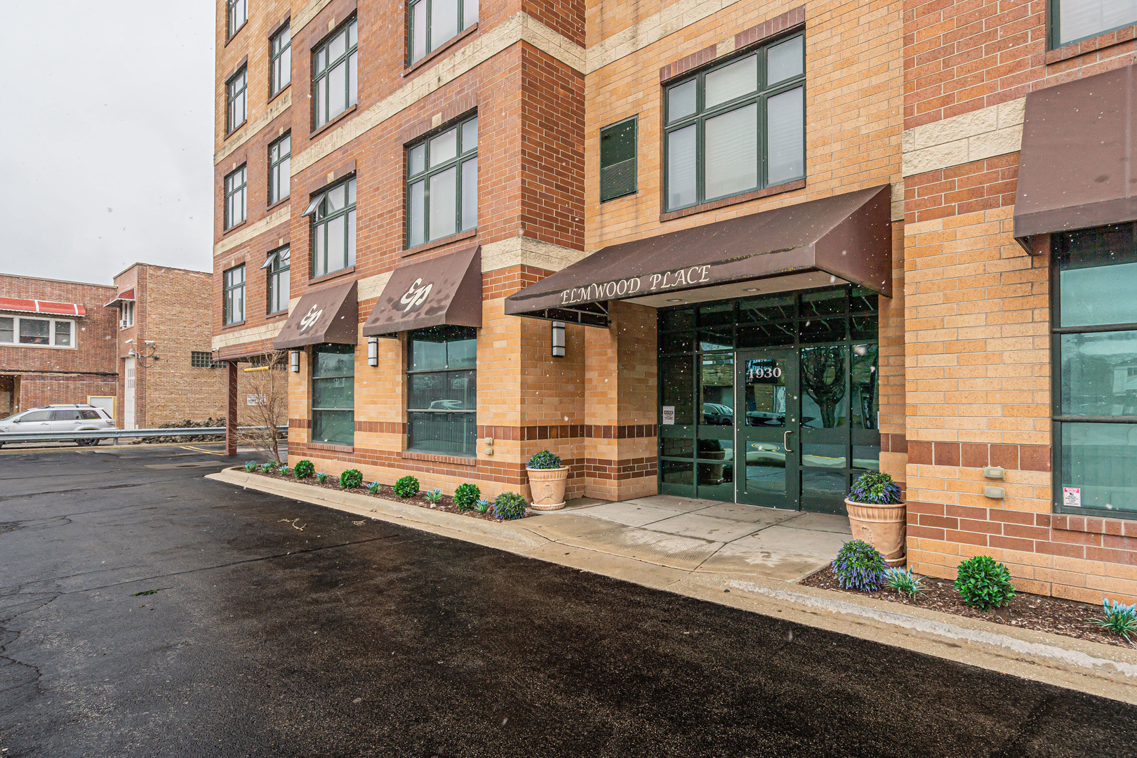 1930 N Harlem Avenue #505, Elmwood Park, IL 60707