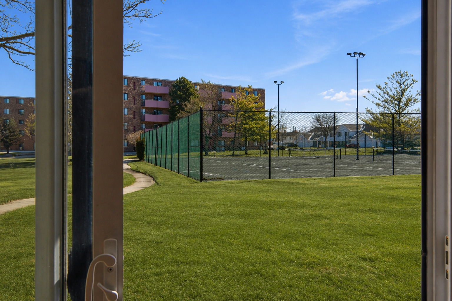 1463 Mercury Drive #115, Schaumburg, IL 60193