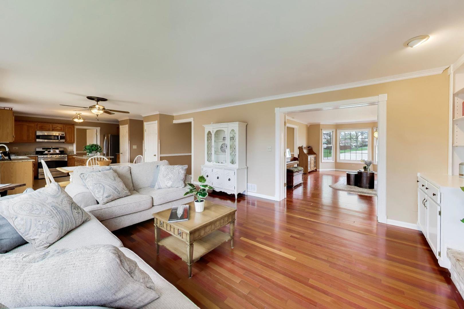 1474 Knottingham Drive, Gurnee, IL 60031