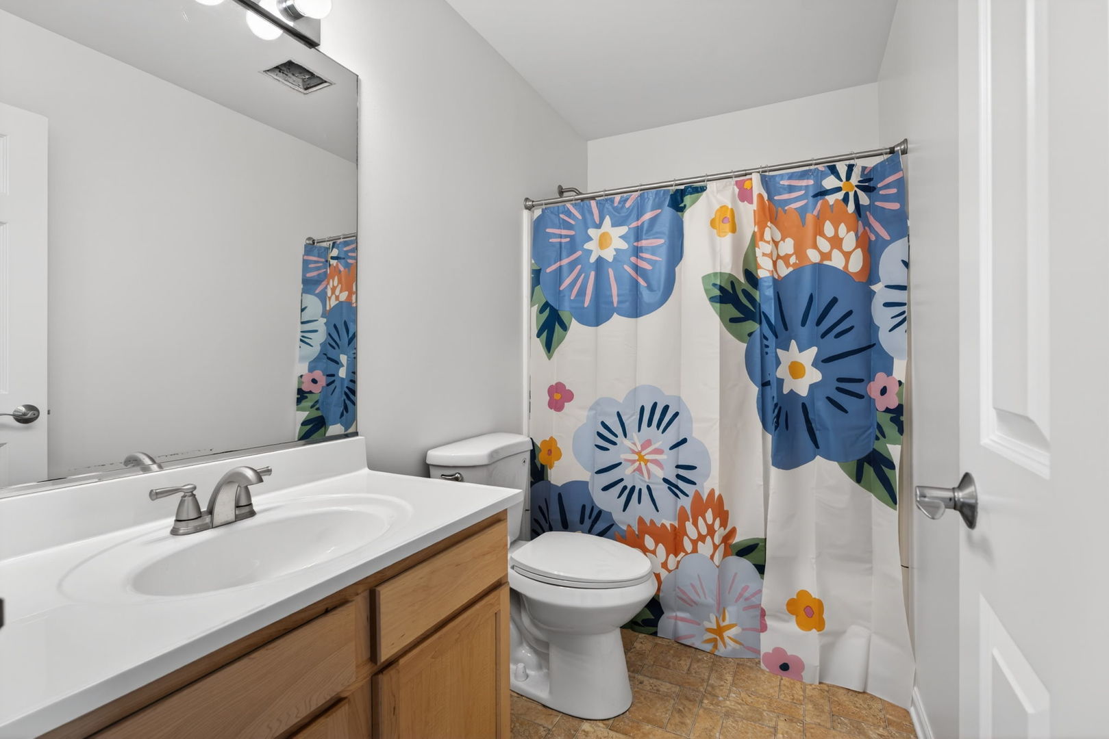 476 Brookside Drive, Oswego, IL 60543