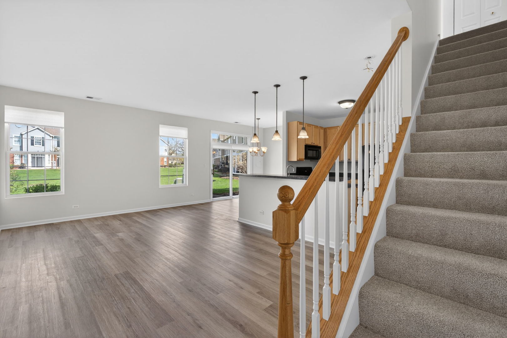 476 Brookside Drive, Oswego, IL 60543