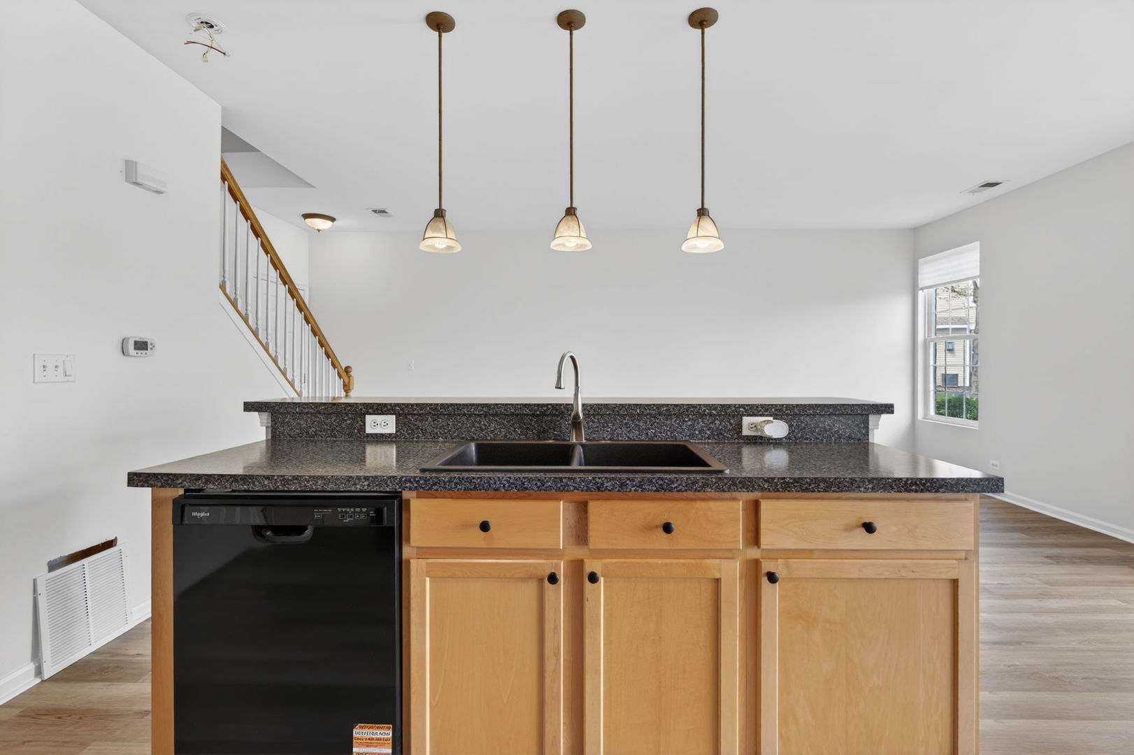 476 Brookside Drive, Oswego, IL 60543